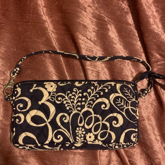 Vera Bradly Wristlet - Picture 2 of 4